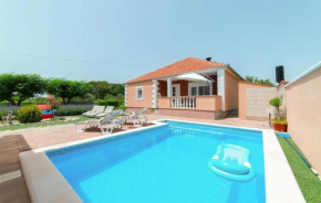 Pet Friendly Home In Benkovac